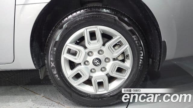 Hyundai Staria 2025 — Photo 22/33