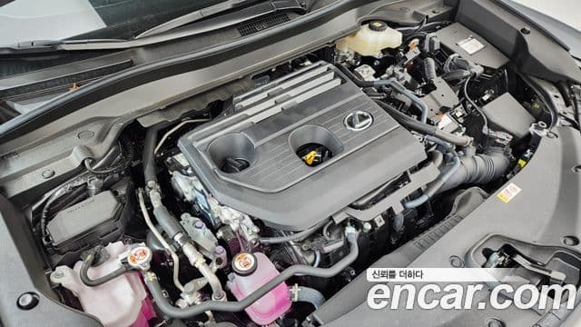 Lexus UX300h 2025 — ფოტო 9/31