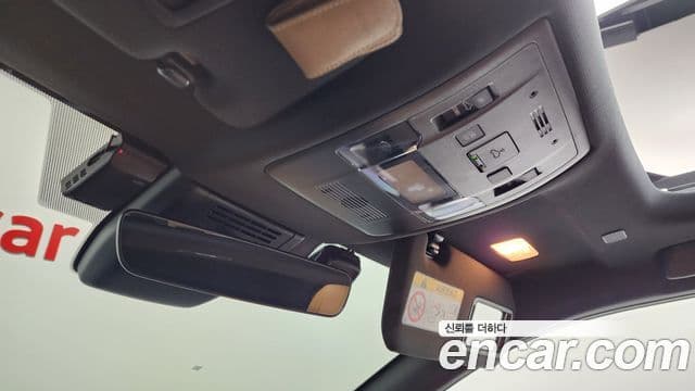Lexus UX300h 2025 — ფოტო 19/31
