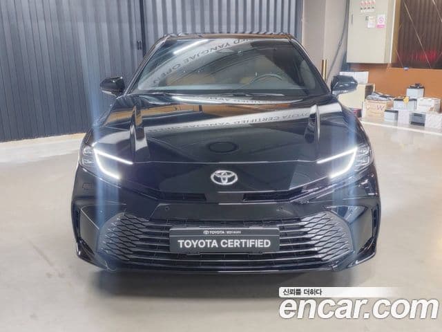 Toyota Camry 2025 — ფოტო 13/20