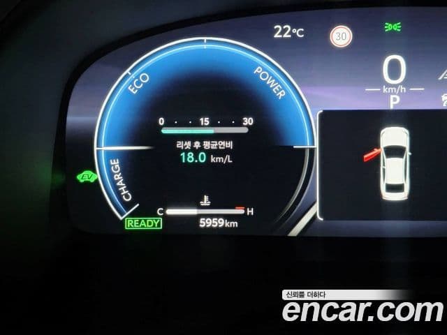 Toyota Camry 2025 — ფოტო 6/20