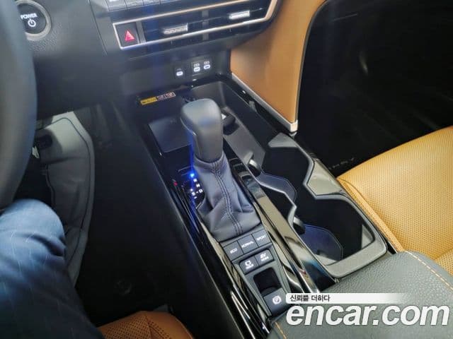 Toyota Camry 2025 — ფოტო 9/20