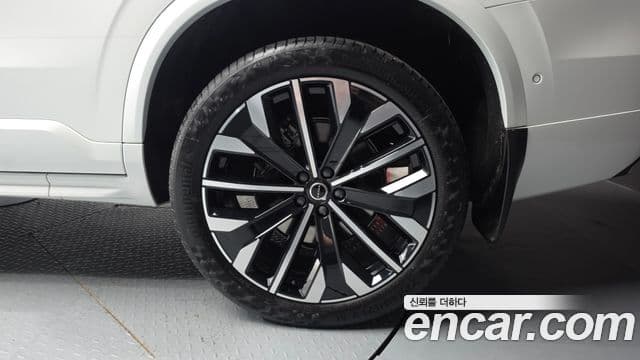 Volvo XC90 2025 — Şəkil 20/33