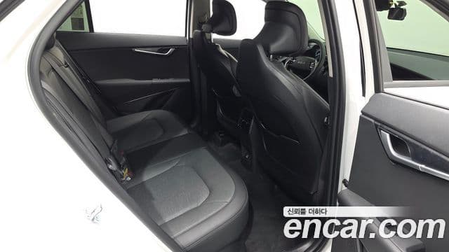 Kia Niro 2026 — Фото 11/20