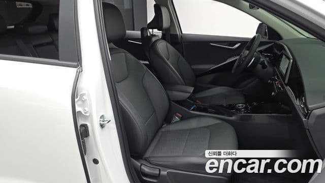Kia Niro 2026 — Фото 12/20