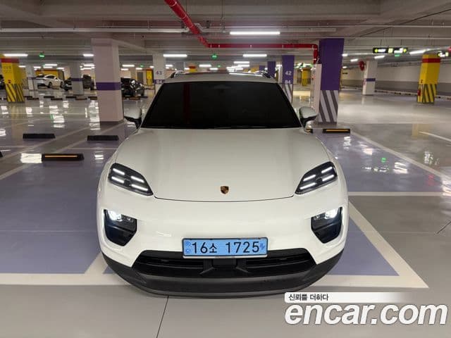 Porsche Macan EV 2025 — ფოტო 18/19