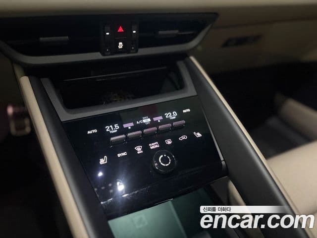 Porsche Macan EV 2025 — ფოტო 11/19