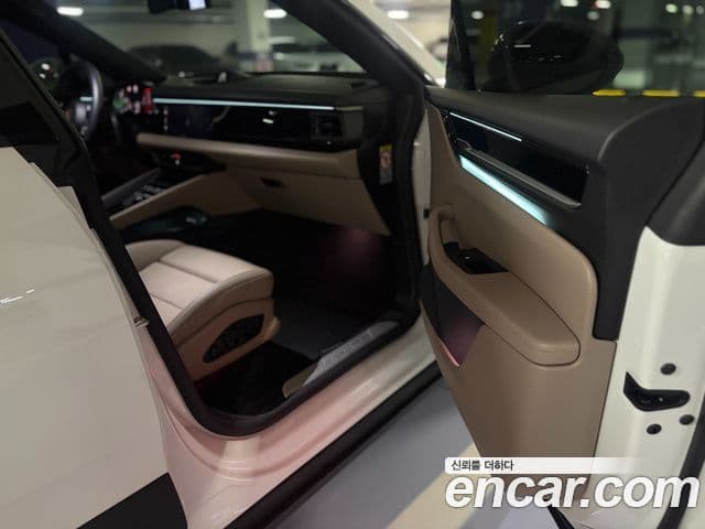 Porsche Macan EV 2025 — ფოტო 12/19