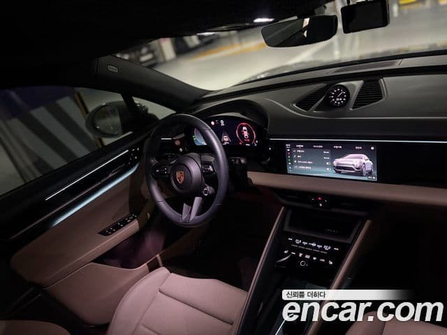 Porsche Macan EV 2025 — ფოტო 5/19