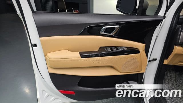 Kia Carnival 2021 — Photo 20/30