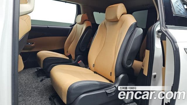 Kia Carnival 2021 — Photo 10/30