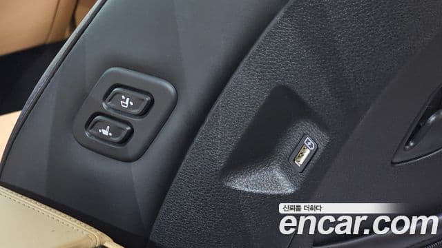 Kia Carnival 2021 — Photo 23/30