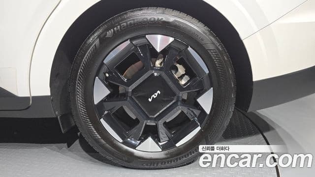 Kia Carnival 2024 — Photo 13/37