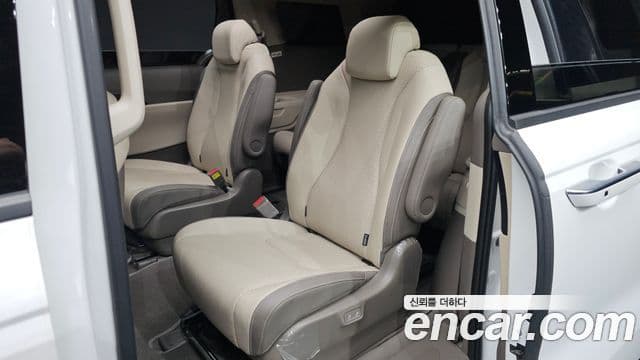 Kia Carnival 2024 — Photo 26/37