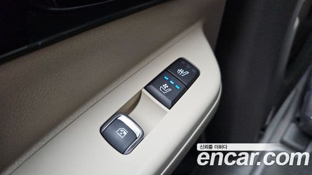 Kia Carnival 2024 — Photo 7/37