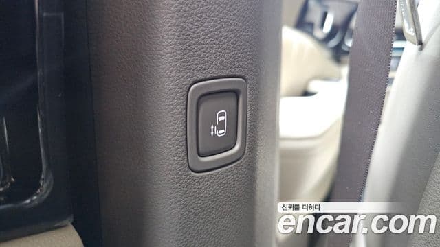 Kia Carnival 2024 — Photo 28/37