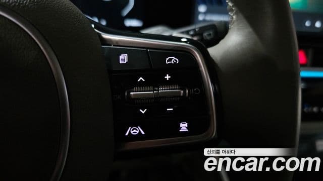 Kia Carnival 2024 — Photo 2/37