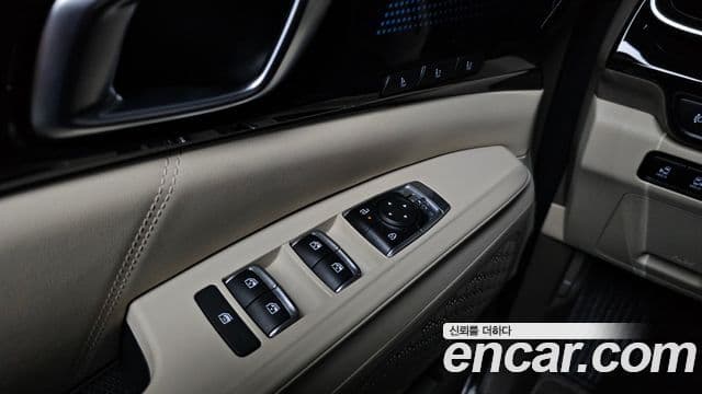 Kia Carnival 2024 — Photo 34/37
