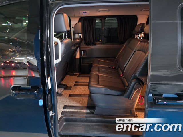 Hyundai Staria 2023 — Photo 5/10