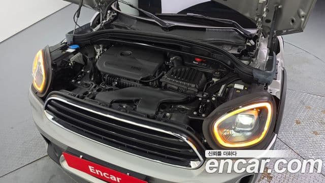 Mini Cooper Countryman 2023 — Photo 4/31