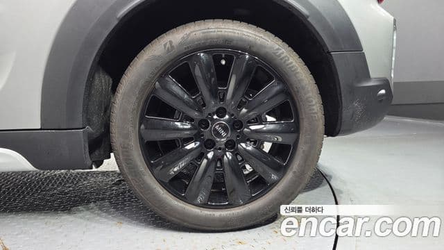 Mini Cooper Countryman 2023 — Photo 31/31