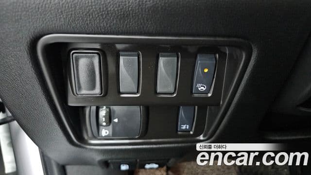 Renault Samsung QM6 2023 — Şəkil 24/32