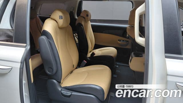 Kia Carnival 2021 — Фото 11/20