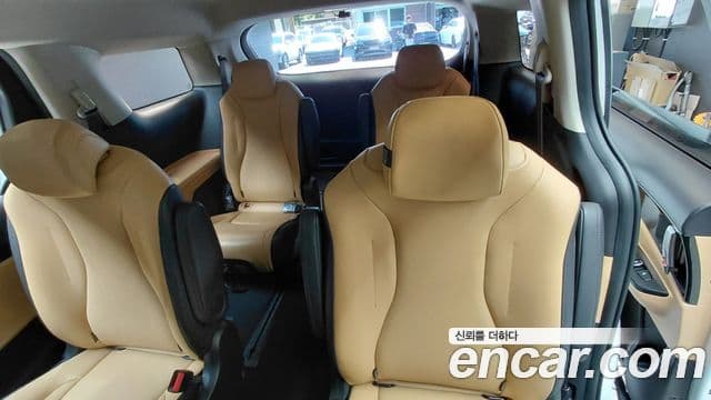 Kia Carnival 2021 — Фото 13/20