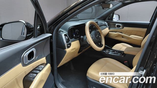 Kia Sorento 2023 — Şəkil 4/32