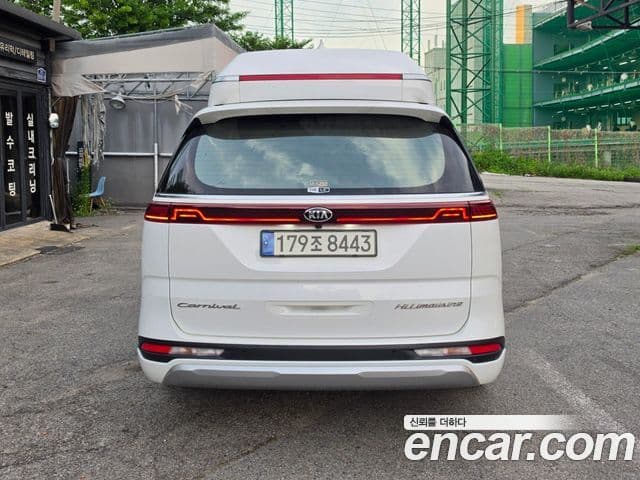 Kia Carnival 2021 — Фото 3/20