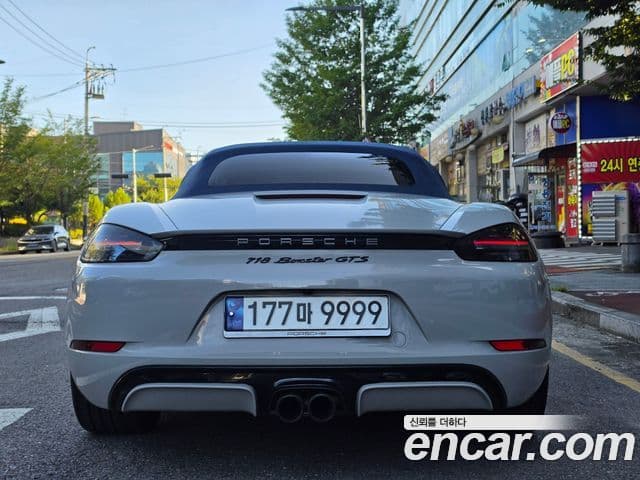 Porsche 718 Boxster 2018 — ფოტო 1/18