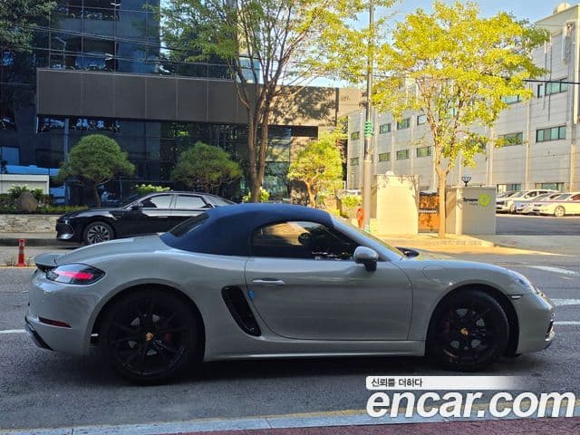 Porsche 718 Boxster 2018 — ფოტო 11/18