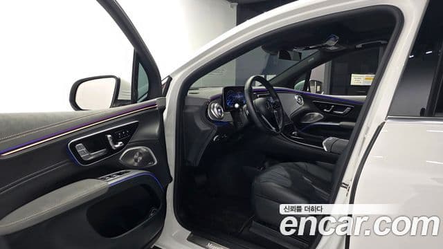Mercedes-Benz EQS SUV 2023 — Photo 29/37