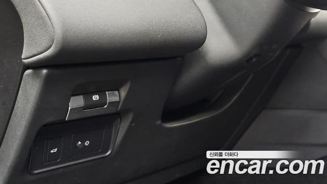 Land Rover Discovery Sport 2020 — Şəkil 34/35