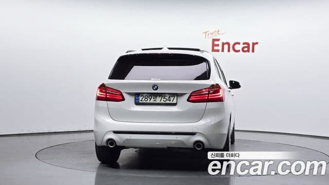BMW 2 Series Active Tourer 2021 — Şəkil 14/33