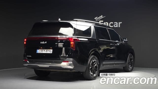 Kia Carnival 2024 — Фото 2/20