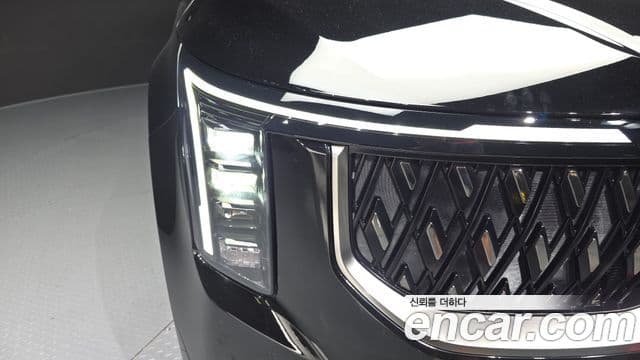 Kia Carnival 2024 — Şəkil 27/30