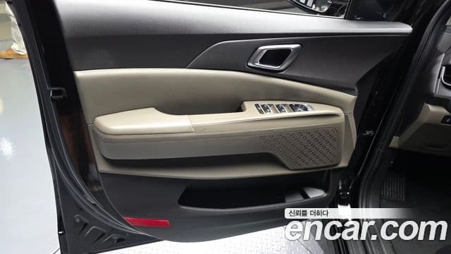 Kia Carnival 2024 — Şəkil 19/30