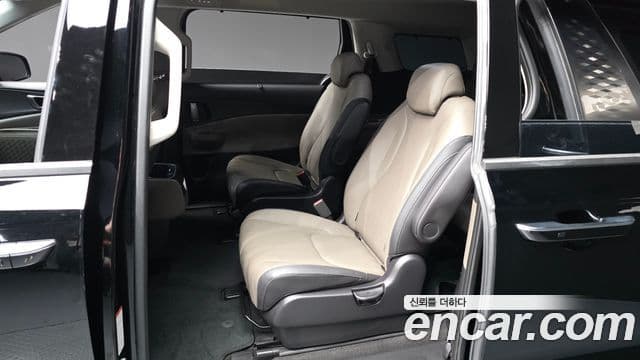 Kia Carnival 2024 — Şəkil 18/30