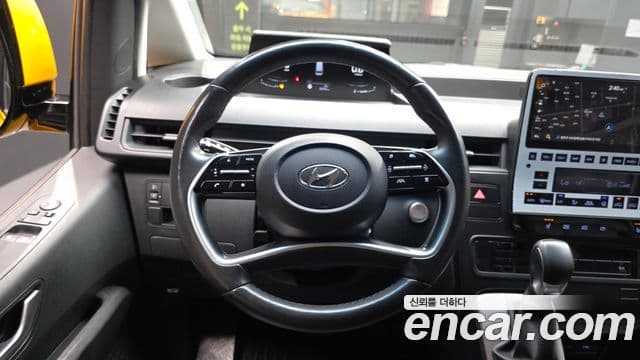Hyundai Staria 2022 — Фото 15/20
