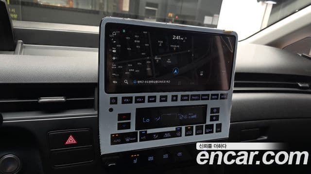 Hyundai Staria 2022 — Фото 16/20
