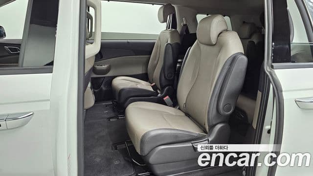 Kia Carnival 2024 — Фото 11/20