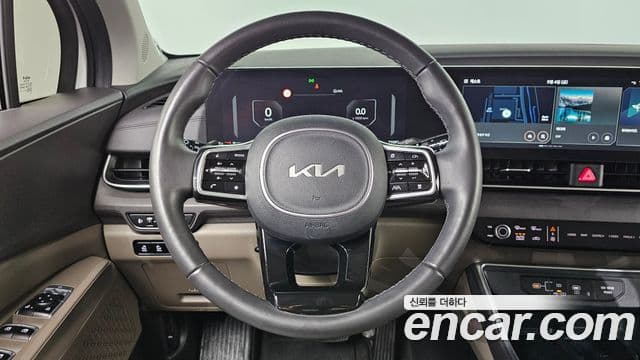 Kia Carnival 2024 — Фото 13/20