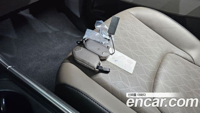 Kia Carnival 2024 — Фото 15/20