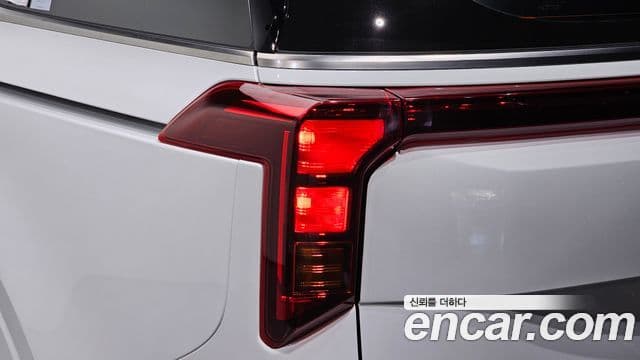 Kia Carnival 2024 — Photo 25/30