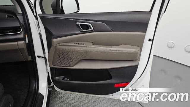 Kia Carnival 2024 — Photo 19/30