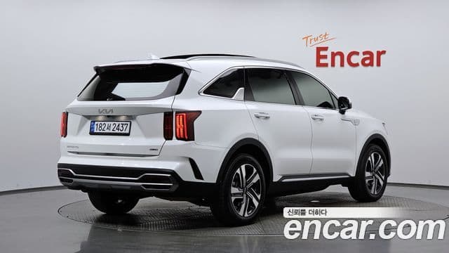 Kia Sorento 2022 — Фото 2/20
