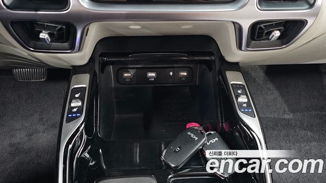 Kia Sorento 2022 — Şəkil 24/36