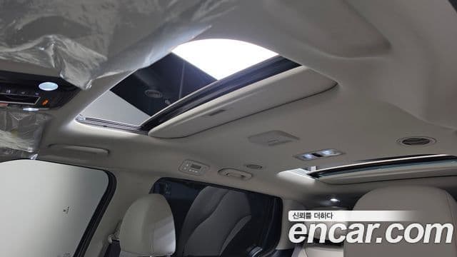 Kia Carnival 2024 — Фото 19/20