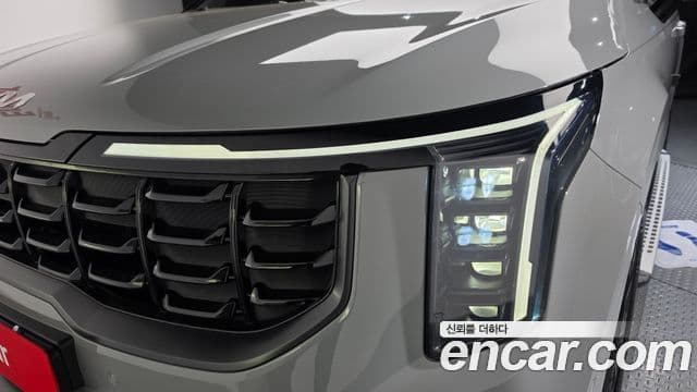 Kia Carnival 2024 — Şəkil 42/47